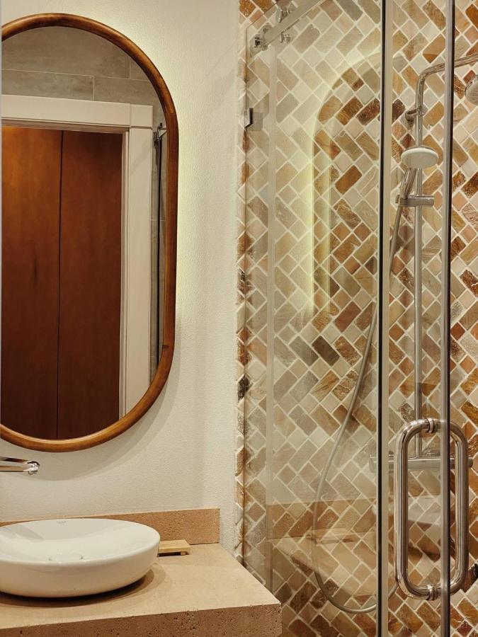 Pana Boutique Hotel Шимкент Екстер'єр фото